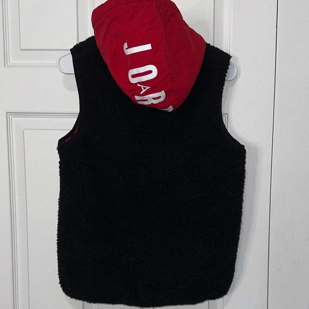 Jordan cozy vest